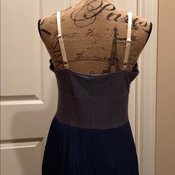 Grey and blue pleated Dress - Picture 6 of 8